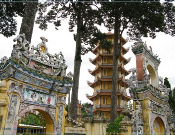 Chùa Hội Khánh - Nhà Cổ Ông Trần Văn Hổ - Di Tích Nhà Tù Phú Lợi 